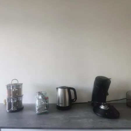 Aiglon Yourhosthelper Lägenhet *